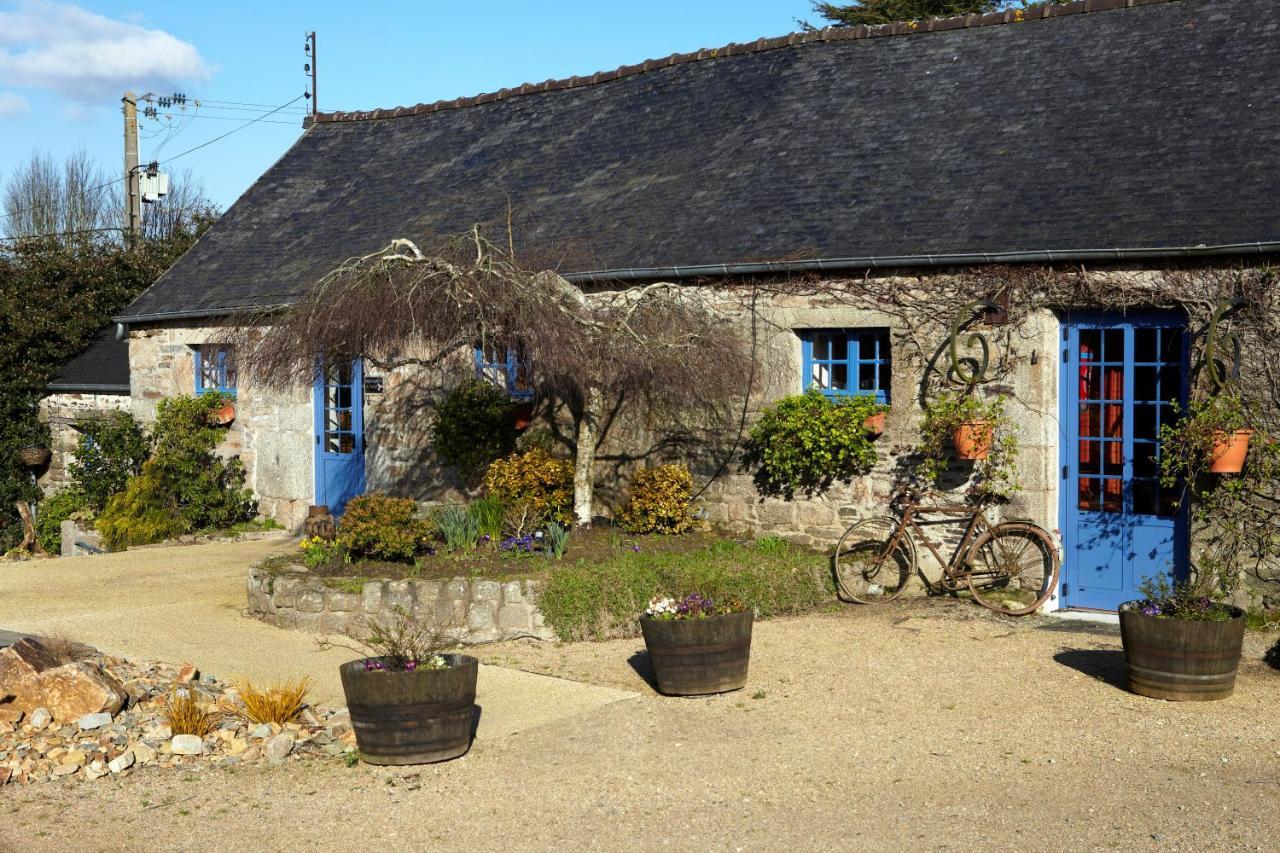 Domaine Le Puits De Jeanne Hotell Plouégat-Moysan Exteriör bild