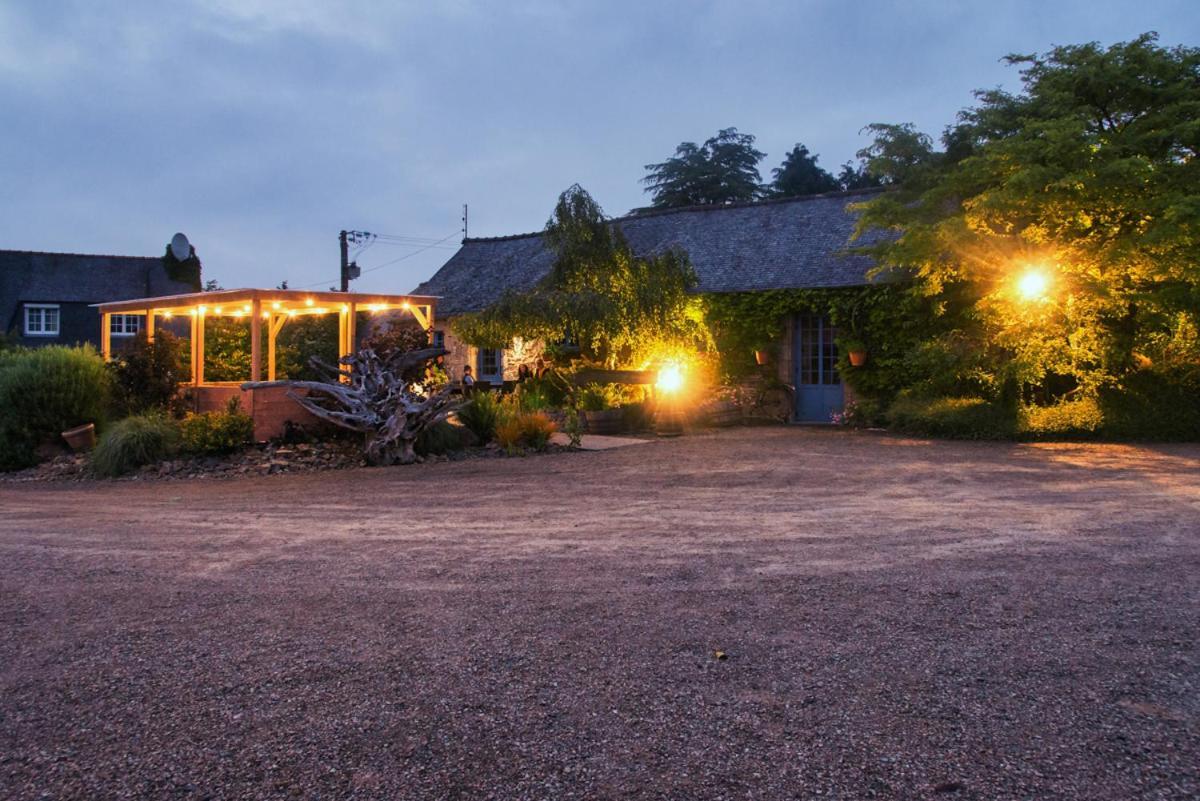 Domaine Le Puits De Jeanne Hotell Plouégat-Moysan Exteriör bild
