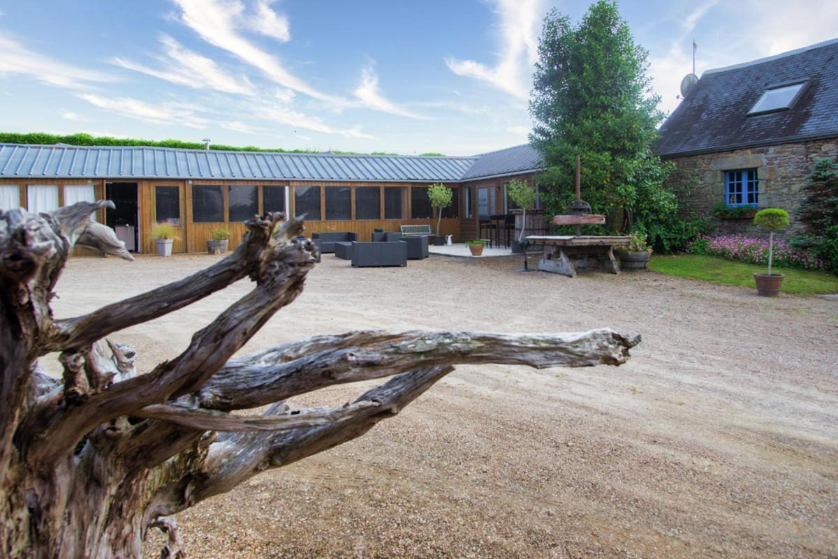Domaine Le Puits De Jeanne Hotell Plouégat-Moysan Exteriör bild