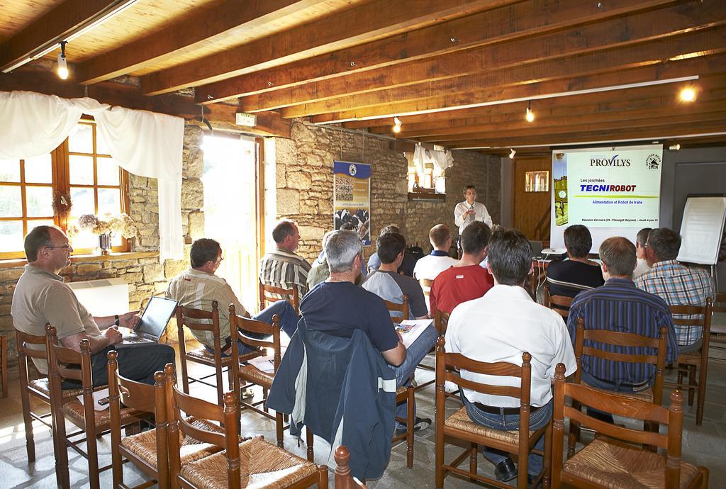Domaine Le Puits De Jeanne Hotell Plouégat-Moysan Exteriör bild