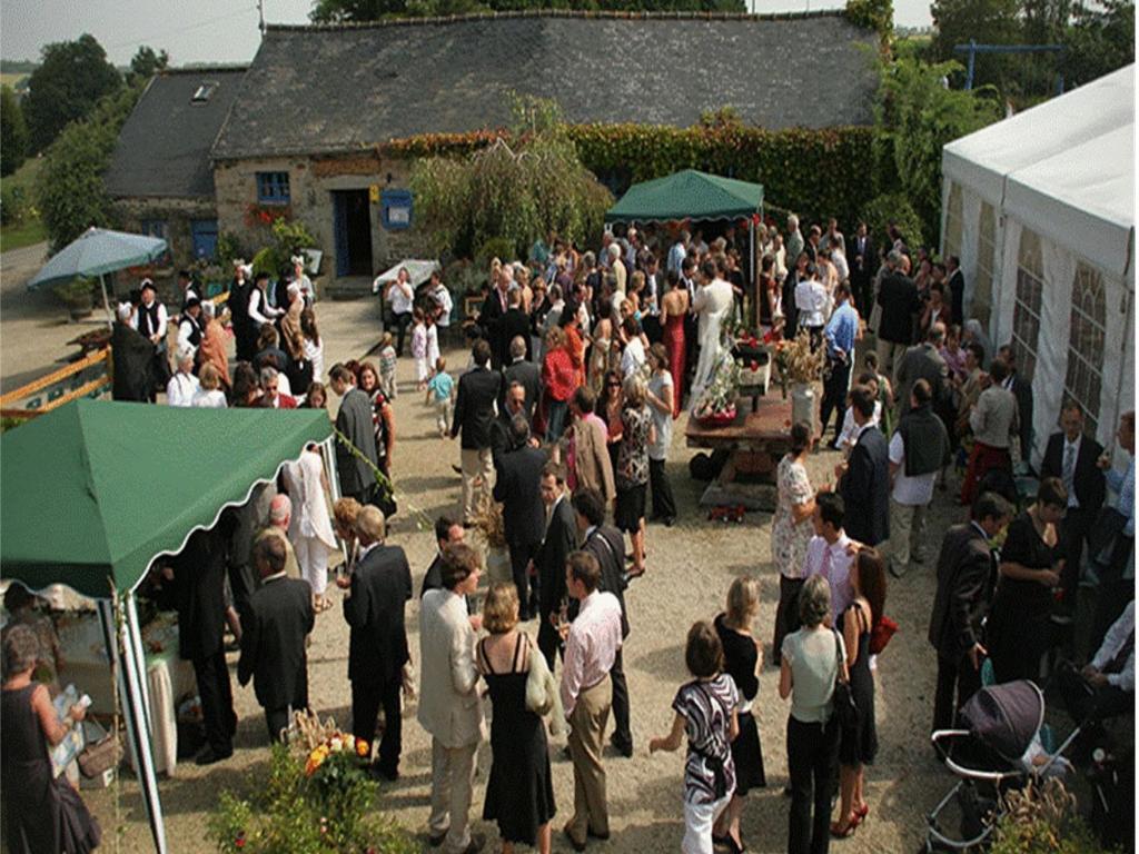 Domaine Le Puits De Jeanne Hotell Plouégat-Moysan Exteriör bild